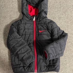 NIKE TODDLER PUFFER COAT